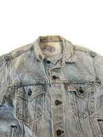 Load image into Gallery viewer, Vintage Levis jacket S/M
